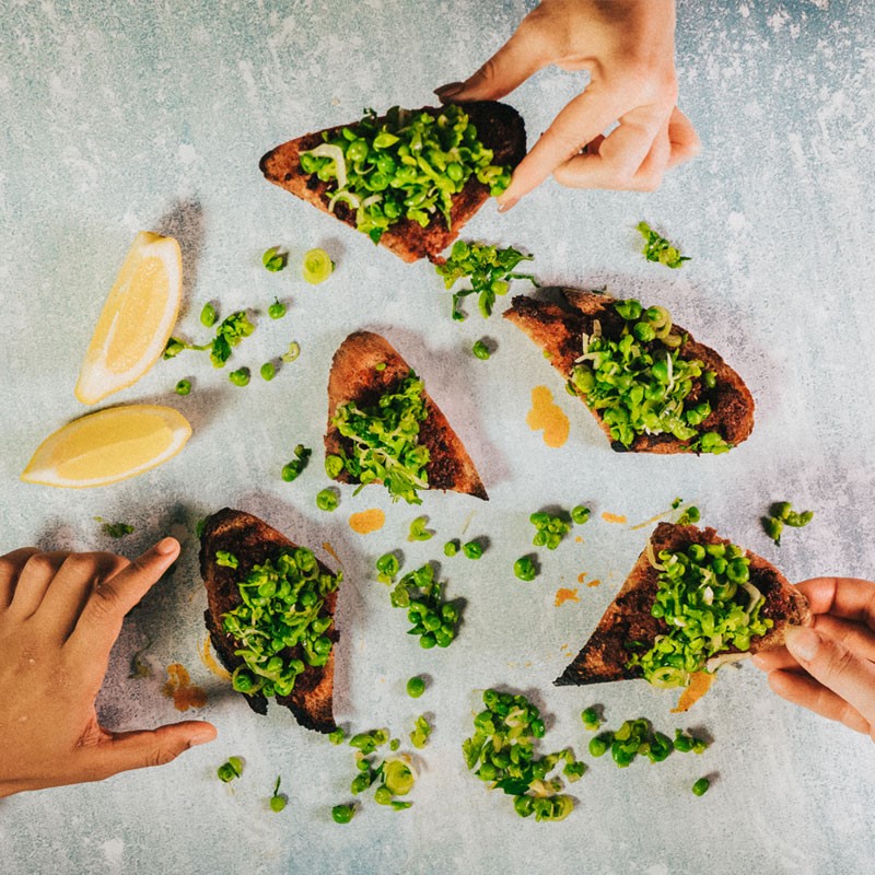 YesPeas's tweet image. Summer can only mean one thing...pea-icky tea 🍴☀️

Check out the reci-peas on our website: peas.org/recipes/ 

#pickytea #peas #pickybits #bbq #summerfood #foodinspiration