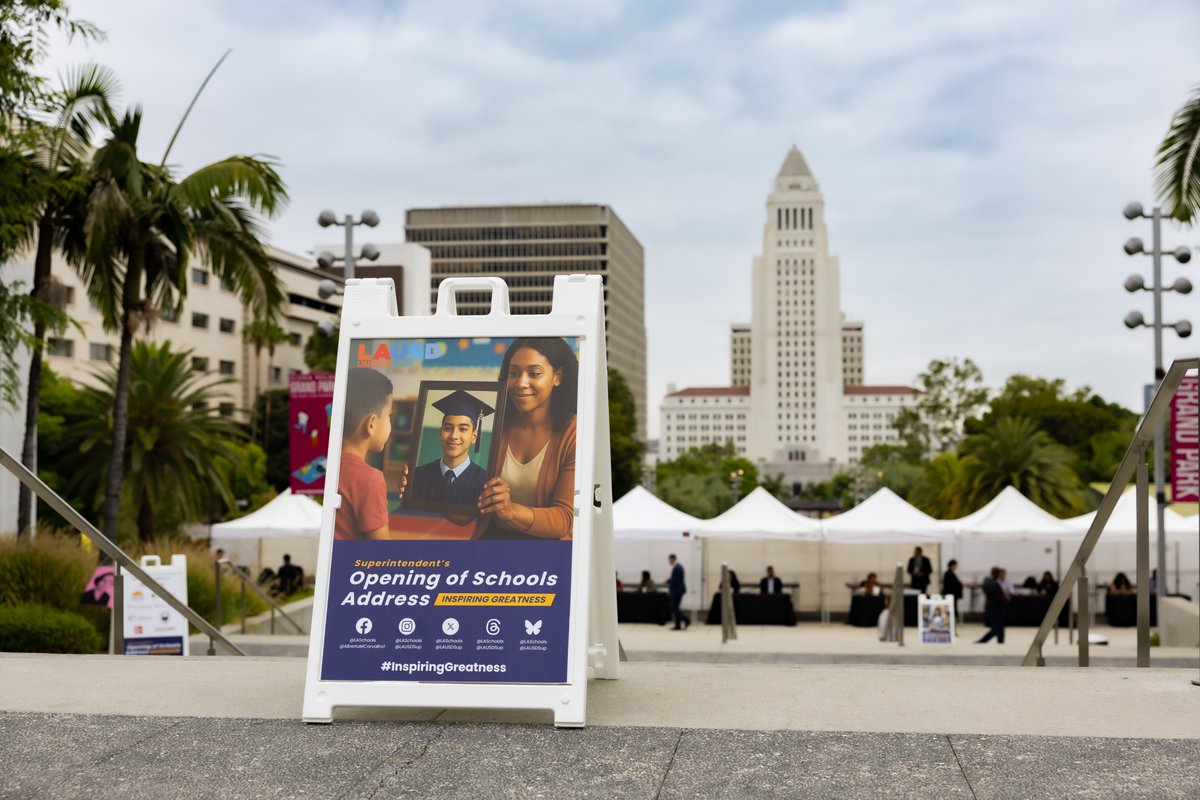 LASchools's tweet image. 🎶 Before the Superintendent’s Opening of Schools Address, the stage at Gloria Molina Grand Park came alive with student talent!
Panorama High School’s Stray Dolls and Dorsey High School’s Funk Band delivered show-stopping performances as L.A. Unified leaders gathered to launch…