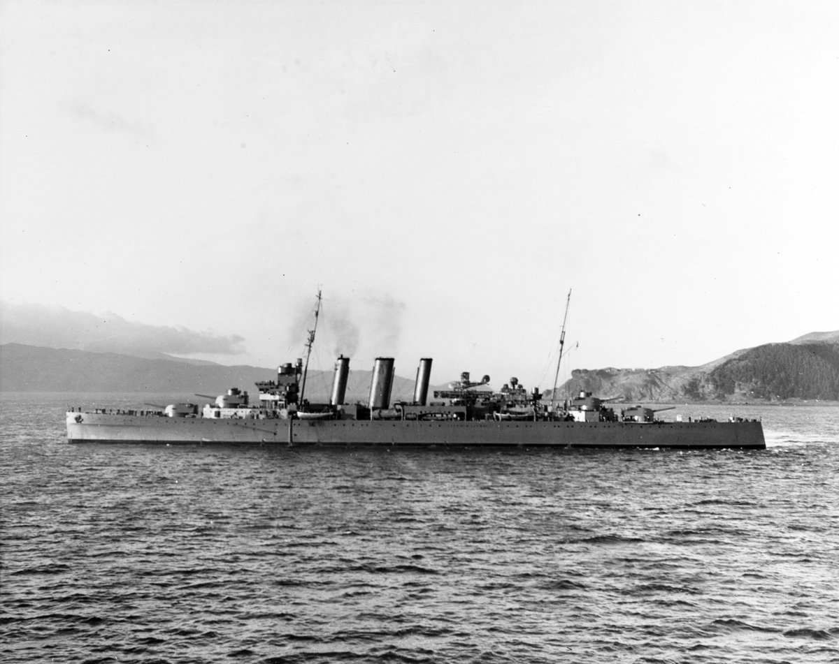 HiddenHistoryYT's tweet image. HMAS Canberra leaving Wellington, New Zealand, en route for the invasion of Guadalcanal and Tulagi in the Solomon Islands, 22 Jul 1942