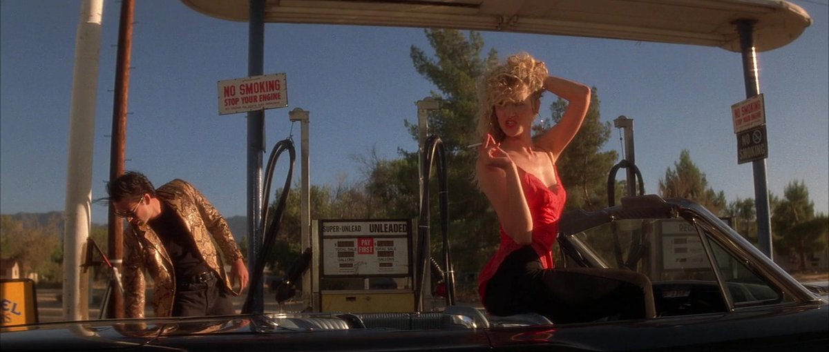 CIGARETTEMOVIES's tweet image. Wild at Heart (1990) - 0:50:05
Dir. David Lynch
Runtime 125 minutes
🚬 x 52, or one cigarette every 2.4 minutes
⚠️ REAL SMOKER MOVIE ⚠️
howmanycigarettes.com/wild-at-heart/