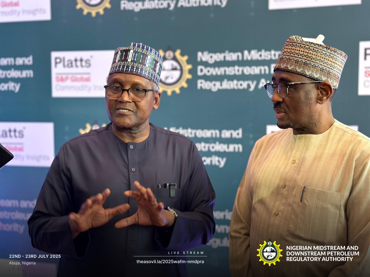 NigeriaGov's tweet image. Aliko Dangote, Chairman @DangoteGroup, and Farouk Ahmed, Authority Chief Executive @NMDPRAtweets, engaged the press at #WAFM2025, emphasizing the need for aligned efforts across sectors to shape Africa’s energy future.
#PBAT @NMDPRA_Official @NGRPresident
#WAFM2025…