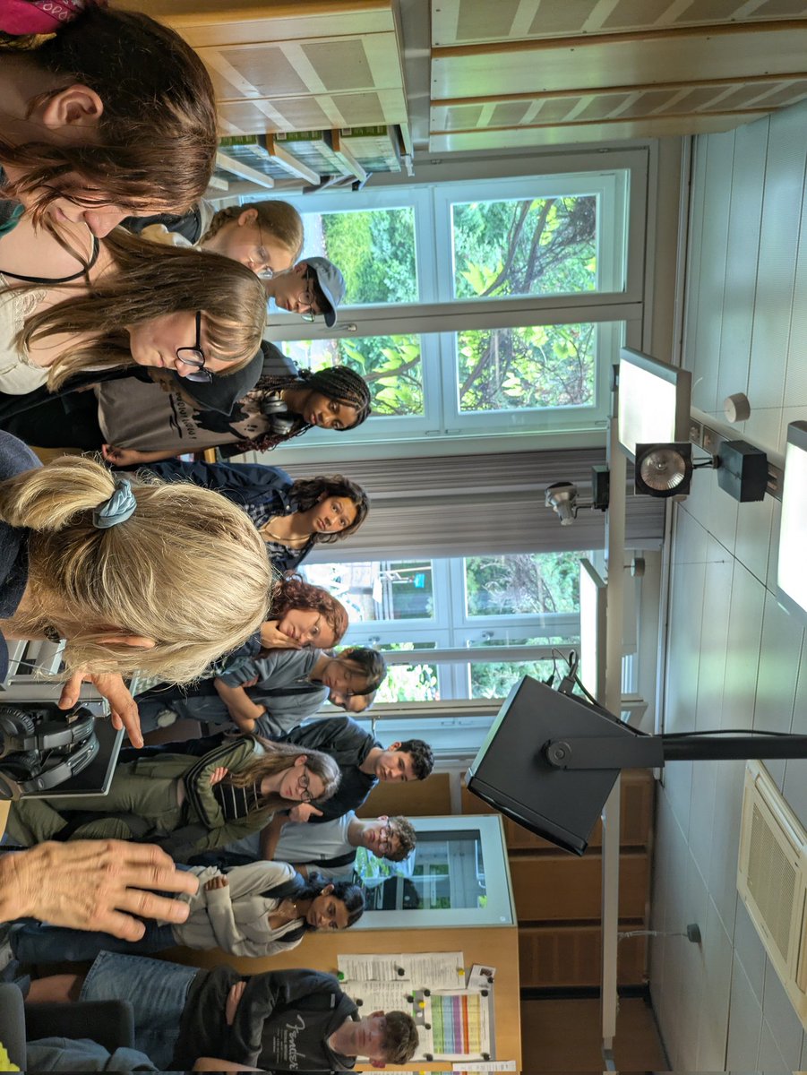 Today's #GPCErlangen trips to Staedtler and the Bayerischen Rundfunk gave pupils a behind-the- scenes at the pencil production process, as well as the chance to witness a live radio recording in studio! A huge thanks to both companies for such a thorough and informative tour.