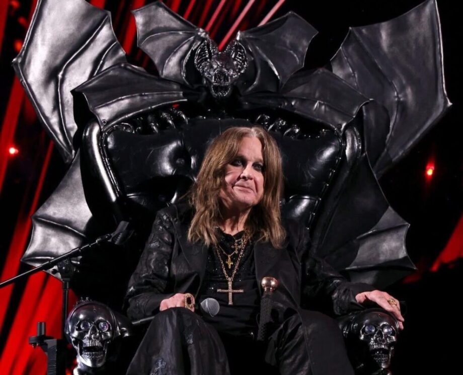 Sin el y otros pocos no habría existido el Metal. 

Que la luz te lleve con los mas preciados, y en la oscuridad sigáis actuando. 

#OzzyOsbourneRIP