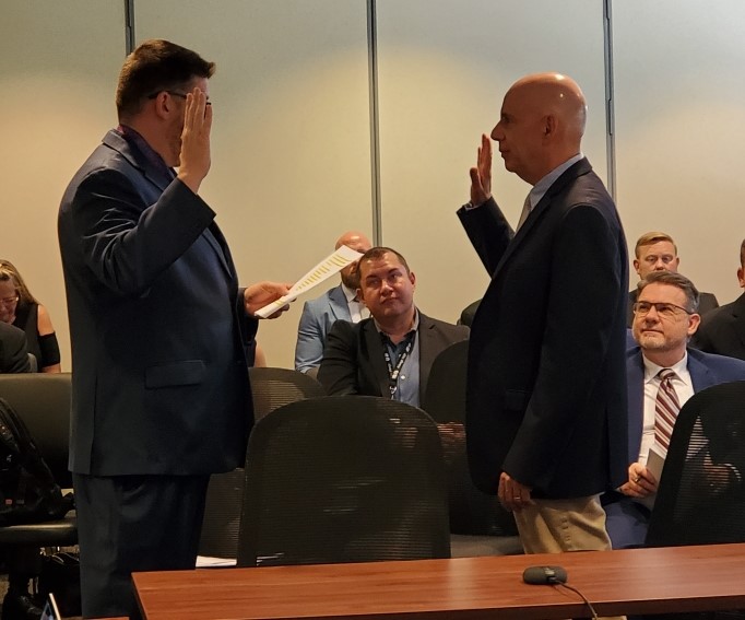 gamingofCO's tweet photo. 👏 Please join us in welcoming Commissioner Mike Faber, the newest member of the Colorado Limited Gaming Control Commission! Get to know the Commission: https://t.co/BYVyiofm1a
#ColoradoGaming #CommissionUpdate #WelcomeAboard https://t.co/gPaozemWGA