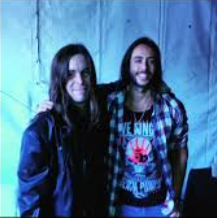 caposhlt's tweet image. Ozzy Osbourne y Dave Grohl