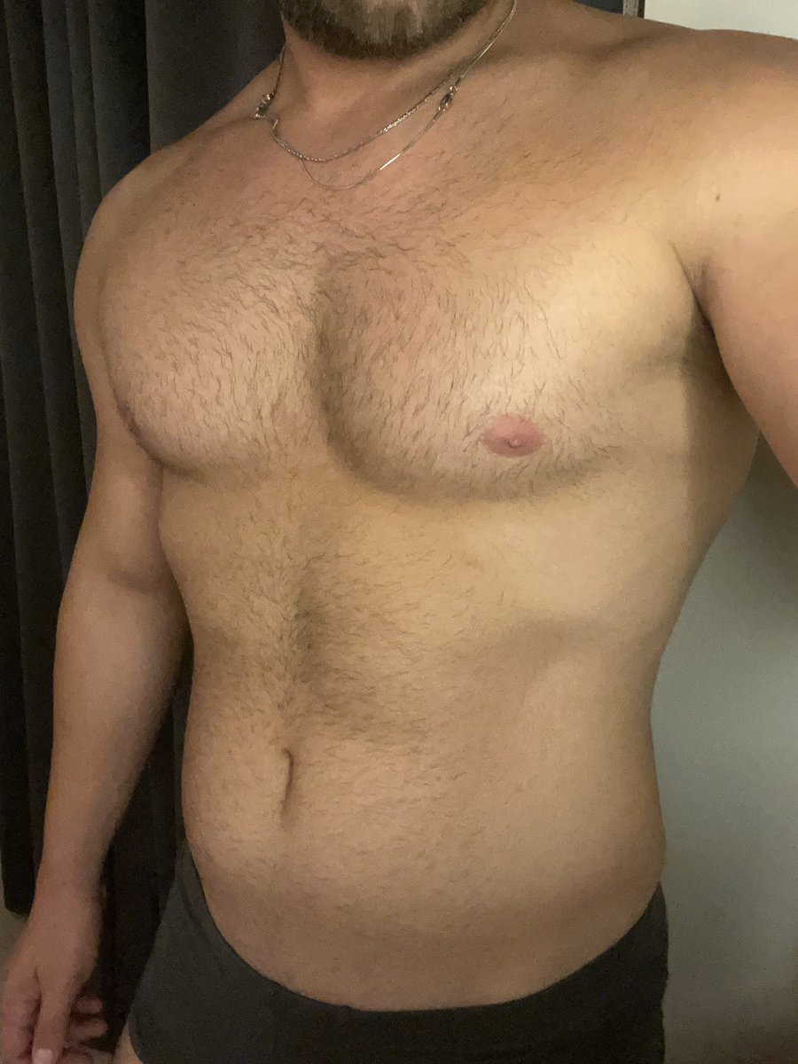 justmehereb's tweet photo. Body check https://t.co/FQgzRV4qBP