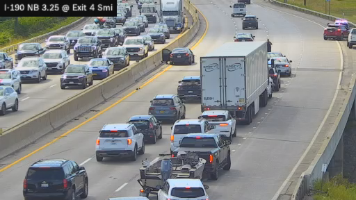 WBEN's tweet image. 🚨Traffic: We are following a crash on I-190 South beyond Exit 5 (Louisiana St.) in Buffalo where the left lane is closed. Expect strong delays.🚨
📸@NITTEC