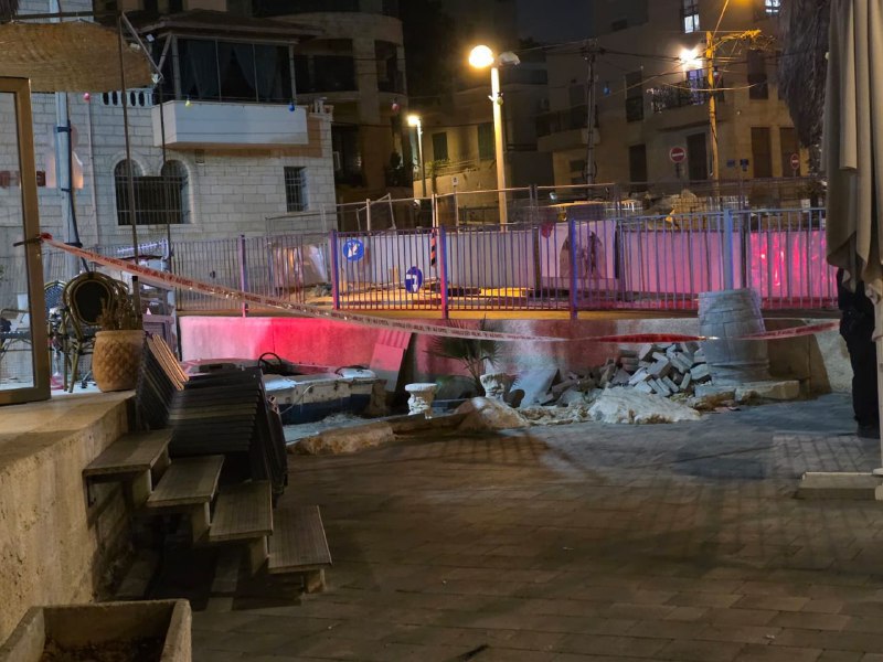 N12News's tweet image. גבר כבן 50 נורה למוות בבית קפה ביפו, במשטרה מעריכים: הרקע פלילי
@OrRavid