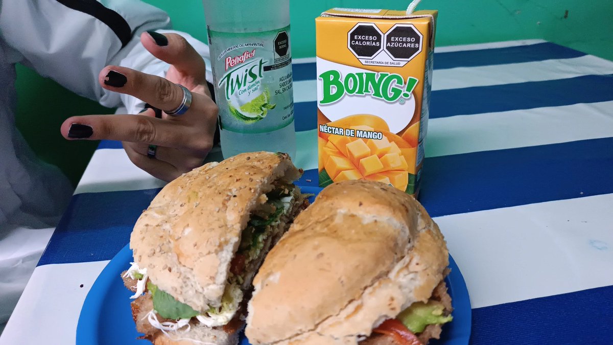 MaxWoxiie's tweet image. Me la pase muy bien en Furcan 🩵
que se repita jaja
Más que todo el tiempo anduve con una personita que me hizo sentir segura, que se preocupo por mi y ahh una experiencia totalmente hermosa lo amo 🩵