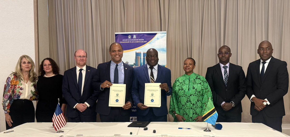 Johnson4Dallas's tweet image. It’s a historic day for Dallas and Dar es Salaam! 🇺🇸🇹🇿 Today, Lord Mayor Omary Said Kumbilamoto and I signed an official Sister City agreement, formalizing the longstanding bond between our two great cities and fulfilling a promise I made with Ambassador Elsie Kanza (@eskanza)…