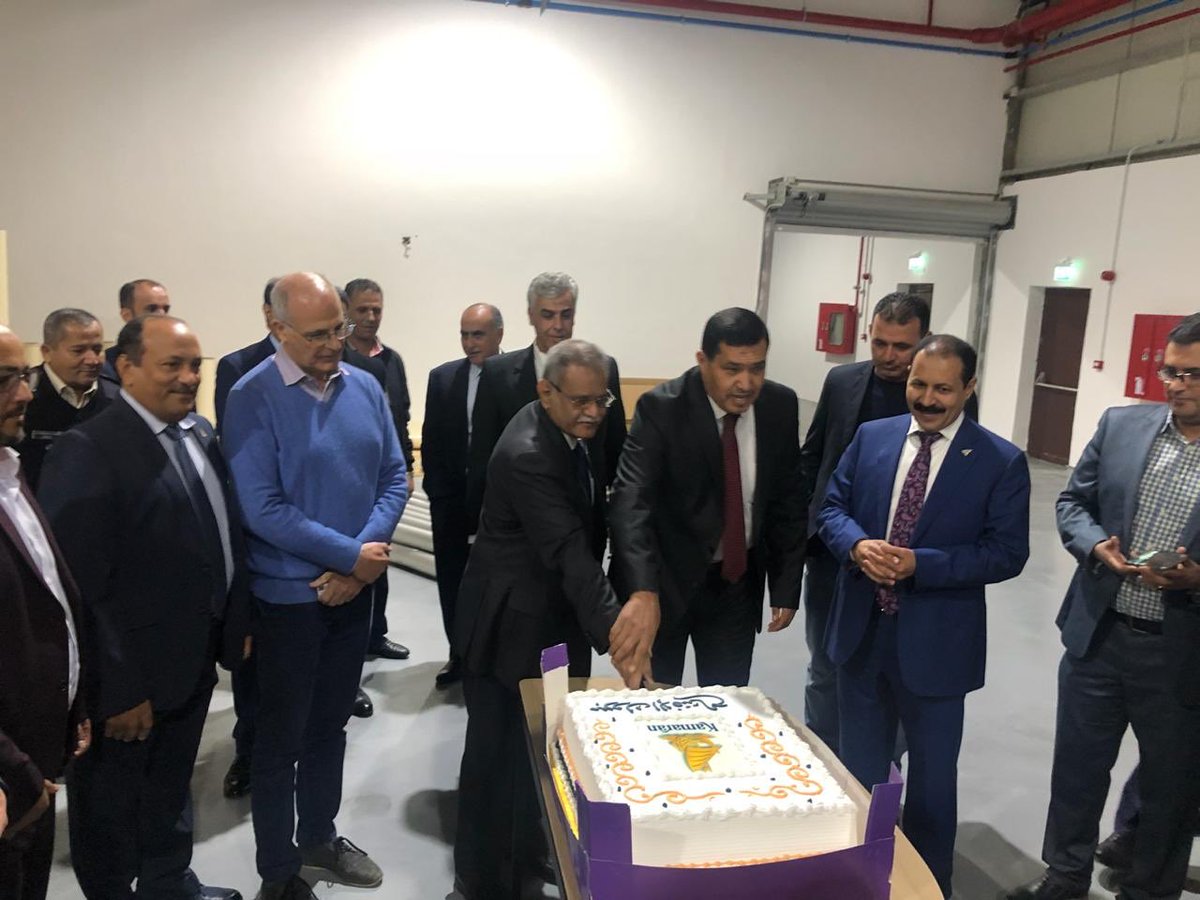 BashaReport's tweet image. Yemeni Investments in Jordan Surpass $39 Million Amid Ongoing Conflict at Home
In 2023 alone, Yemeni investors poured $12 million into Jordan, according to @moin_gov_jo, establishing shops, restaurants, and major industrial ventures such as Al-Kabbous Group and the Yemeni…
