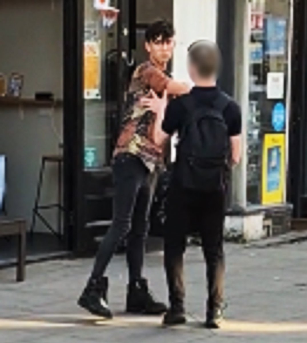 bhcitynews's tweet image. Police want to speak to a man suspected of racially abusing a woman in the centre of #Brighton at the weekend. Do you know who he is?
brightonandhovenews.org/2025/07/22/man…