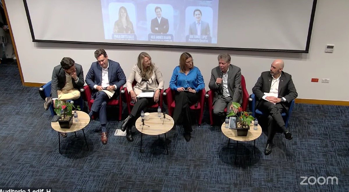ANDI (@andi_colombia) on Twitter photo "Es muy valioso que las discusiones importantes se traigan a las universidades. Tenemos que hacer una gran cruzada por asegurarnos de que en Colombia se pueden debatir las cosas", aseguró <a href="/BruceMacMaster/">Bruce Mac Master</a> en la conversación con <a href="/UExternado/">U.Externado</a>.
#MásPaísANDI "Es muy valioso que las discusiones importantes se traigan a las universidades. Tenemos que hacer una gran cruzada por asegurarnos de que en Colombia se pueden debatir las cosas", aseguró <a href="/BruceMacMaster/">Bruce Mac Master</a> en la conversación con <a href="/UExternado/">U.Externado</a>.
#MásPaísANDI