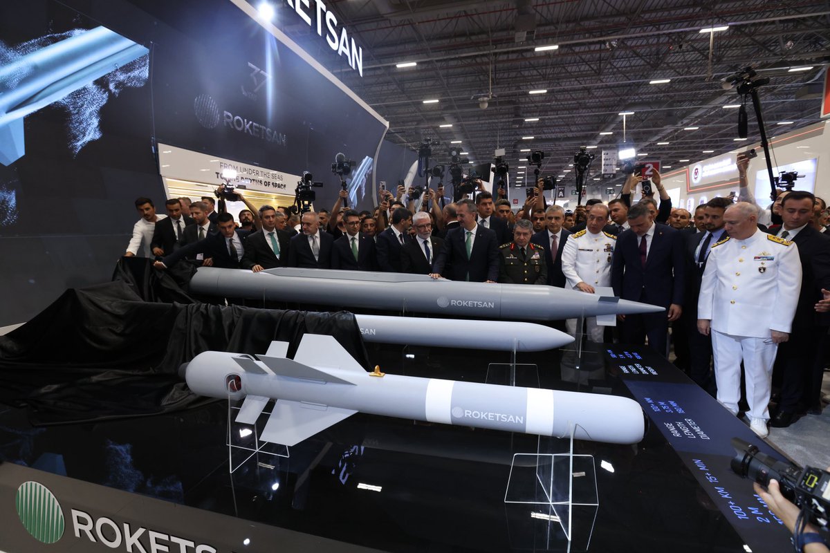 500+ kilometre menziliyle Bayraktar AKINCI TİHA’nın uzun ve hassas pençesi İHA-300 Süpersonik Balistik Füze!  🚀