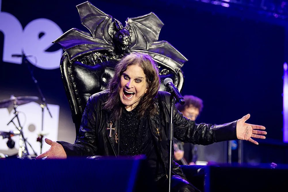 Motobec810's tweet image. #OzzyOsbourne #BlackSabbath Co-Founder And #HeavyMetal Legend Dead At 76 variety.com/2025/music/obi… #music