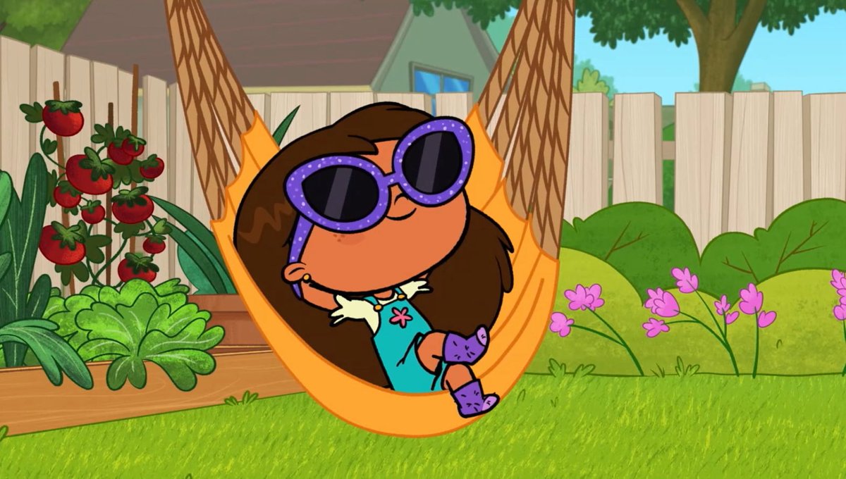 littlekev811's tweet image. Rosie lays on her hammock. #NationalHammockDay #RosiesRules