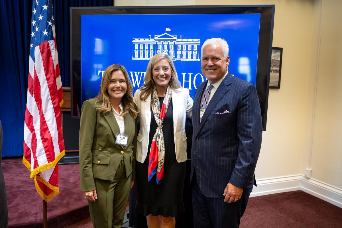 mschlapp's tweet image. President Trump and his team continue to deliver wins in the fight against human trafficking.
That’s why we led a discussion today at the White House on the next steps to reverse four years of failed border policy under Biden and strengthen support for survivors of these…