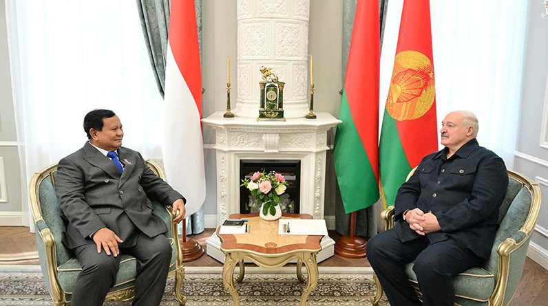 iSANS_CEE's tweet image. Lukashenka Receives Indonesian President, Tsikhanouskaya Addresses NATO PA on Security Cooperation. The latest iSANS Weekly Belarus Review is out. Read and subscribe: isans.org/analysis/belar…
🔹Belarus-Indonesia. On July 20, Indonesian President Prabowo Subianto made an…
