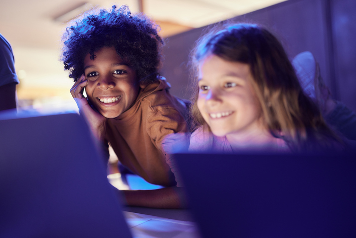 MichiganVirtual's tweet image. What works best when students disengage in online courses?
📣 Our research offers strategies grounded in empathy, communication, and practical support. hubs.la/Q03vqmhB0