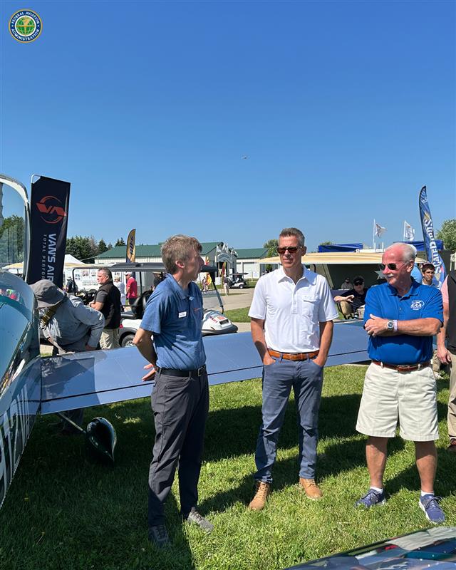 FAANews's tweet image. .@SecDuffy and @FAA_Chris met with @VansAircraft to discuss ways to improve the safety of recreational aircraft while supporting innovative technologies in general aviation. We are excited for the progress that we're making for light-sport aviation safety. Learn more about our…