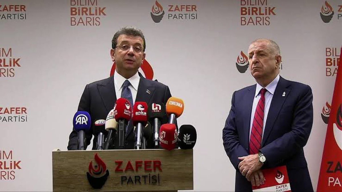 etkiIihaberr1's tweet image. Ümit Özdağ'dan Ekrem İmamoğlu açıklaması:
“Cumhurbaşkanlığına aday olmasaydı tutuklanmayacağını biliyorum.”