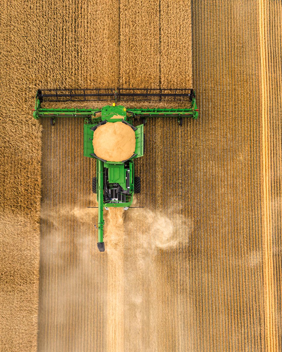 Almost there! 🌾 The last rows are going down quick – how’s everyone’s wheat harvest finishing up this year?

#wheatharvest #johndeere #ontariofarms #ontag