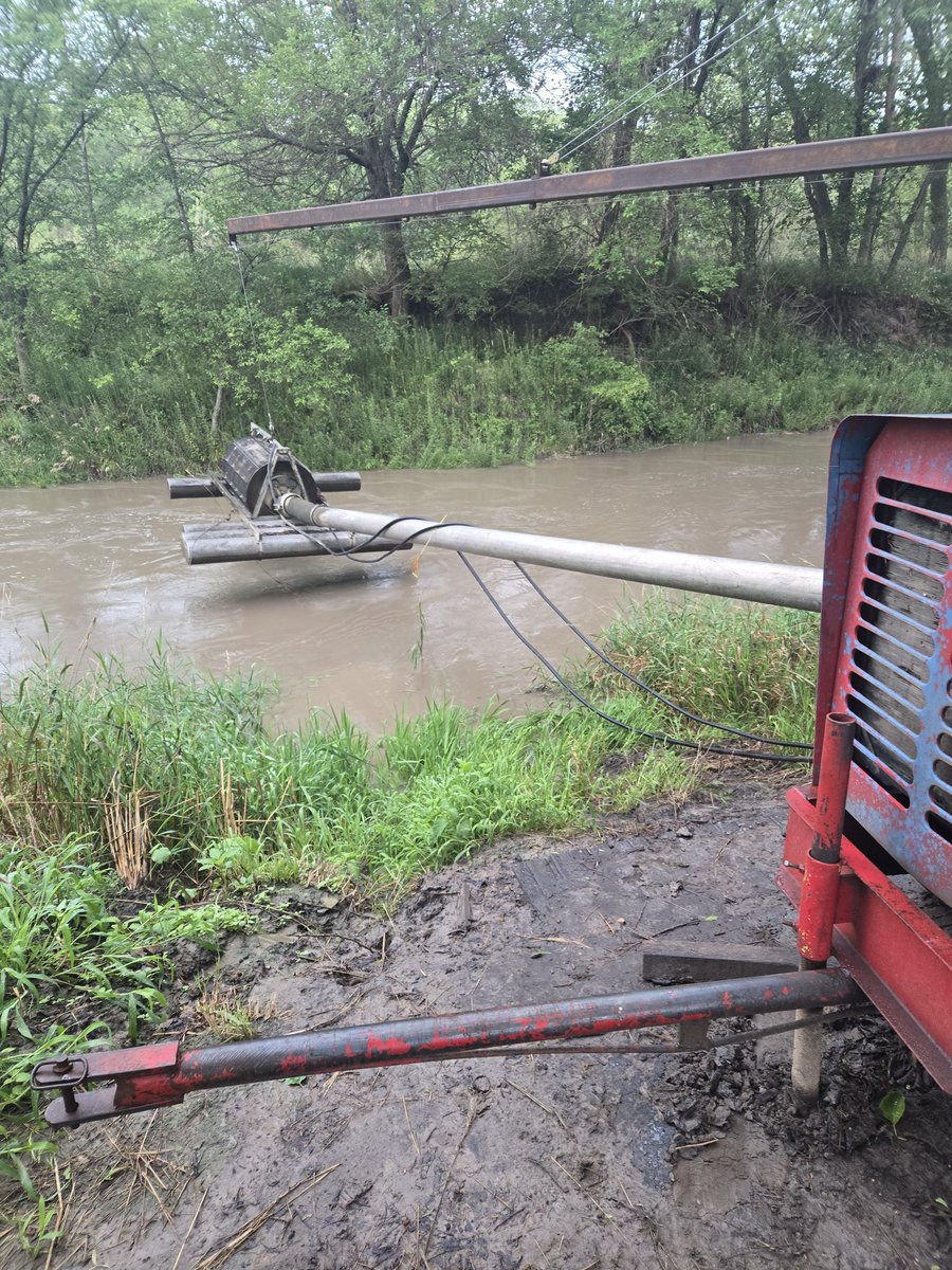farmermop's tweet photo. Only received .40" last night but upstream had to be irresponsible and get too much too quick. https://t.co/kLM5Ho79UM