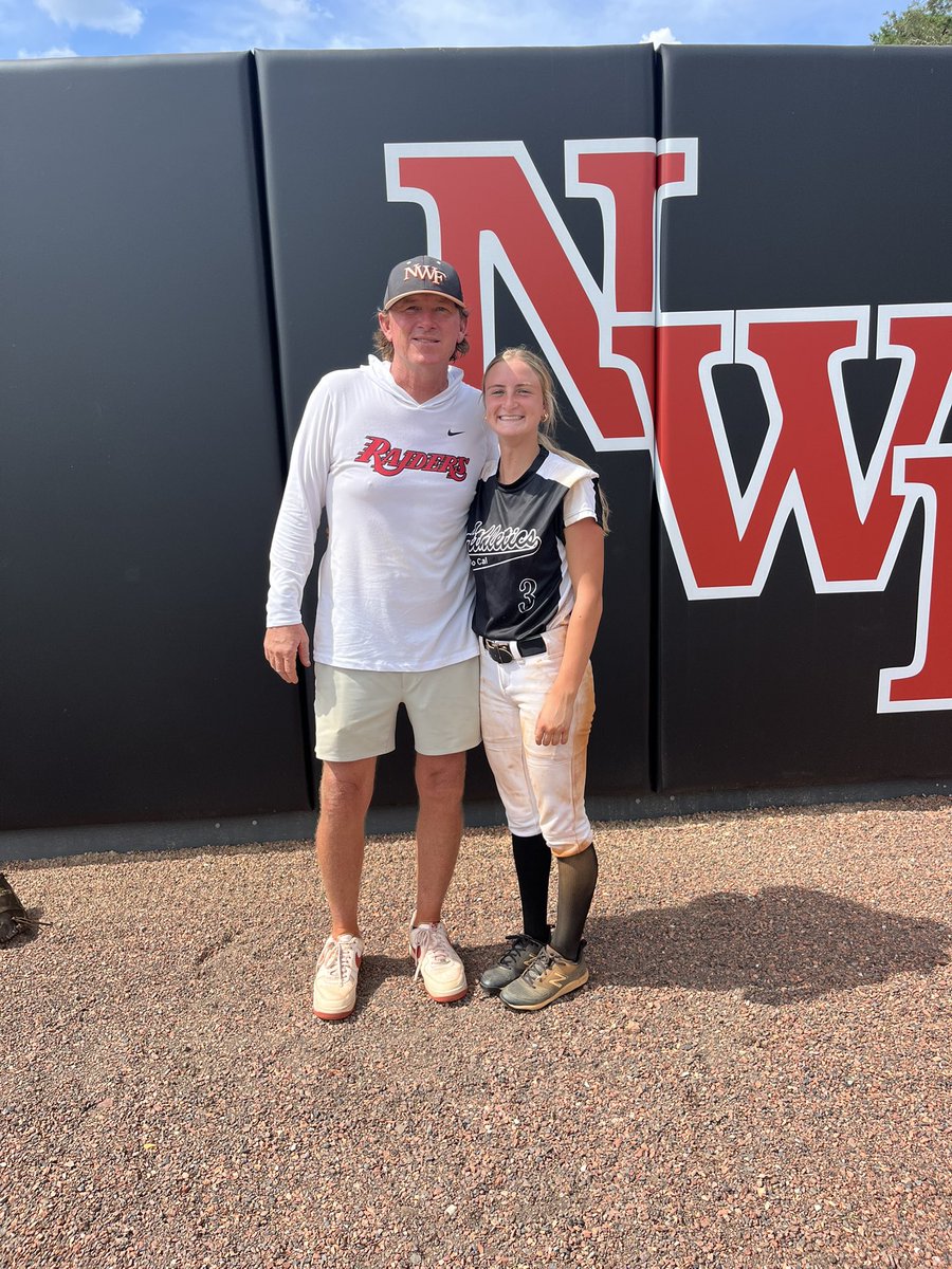 cassiebraddy09's tweet image. I had an amazing time at the NWF camp today. I love the coaches and the energy they brought to the camp. They have a beautiful campus and softball field.
@AndyLeeNWF