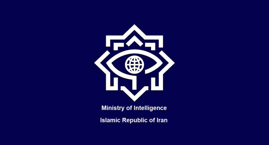SprinterObserve's tweet image. Iran's intelligence services warn of increased attempts by foreign intelligence agencies to recruit new spies within the country, especially after their agent cells were uncovered during the 12-day war.