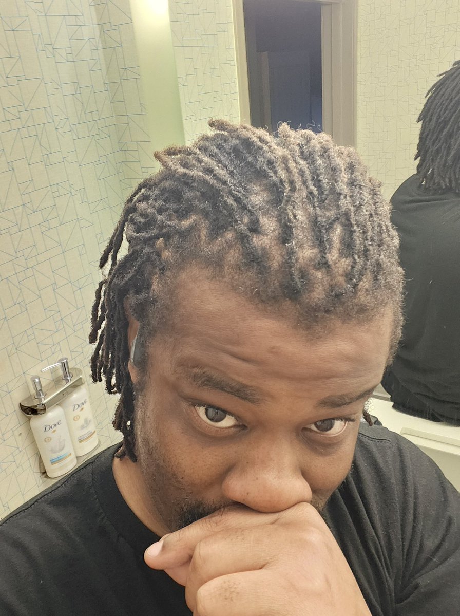 S5Flare's tweet image. My dreads are redone just in time for Comic-Con