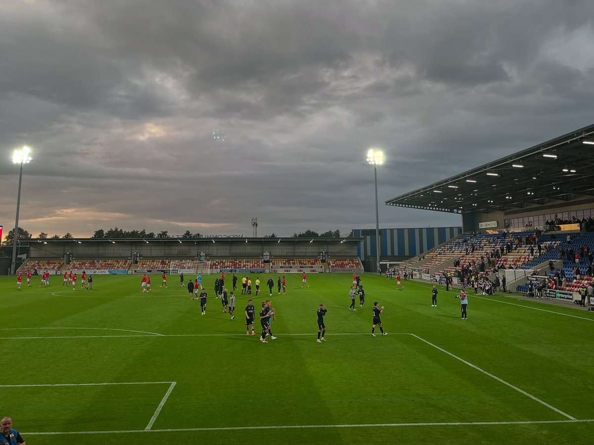 YCFCfans1's tweet image. An enjoyable evening at the LNER🏟️ 
Good performance from City tonight as they battled against League One Barnsley to a 2-2 draw! Some lovely patterns of play at times, link ups getting stronger between everyone &amp;amp; overall very promising⚽️ #YCFC