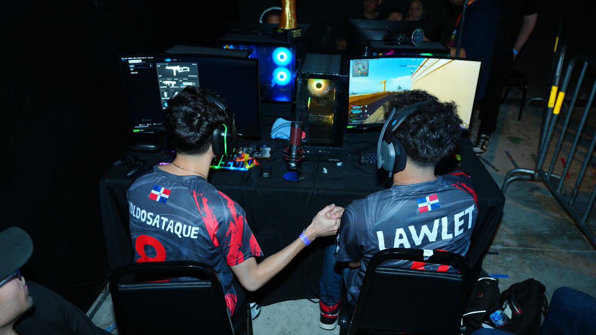 Despues de tiempo sin competir, Campeones 2v2 LAN Blink 2025 respawn❤️🥇gracias a lo que nunca se bajaron del barco🙏🏻 gracias a Dios y 🐐<a href="/LAWLET0/">LAWLET</a> 

#dominicancod#warzone#2v2#botsacademy#sangriento#aquiles