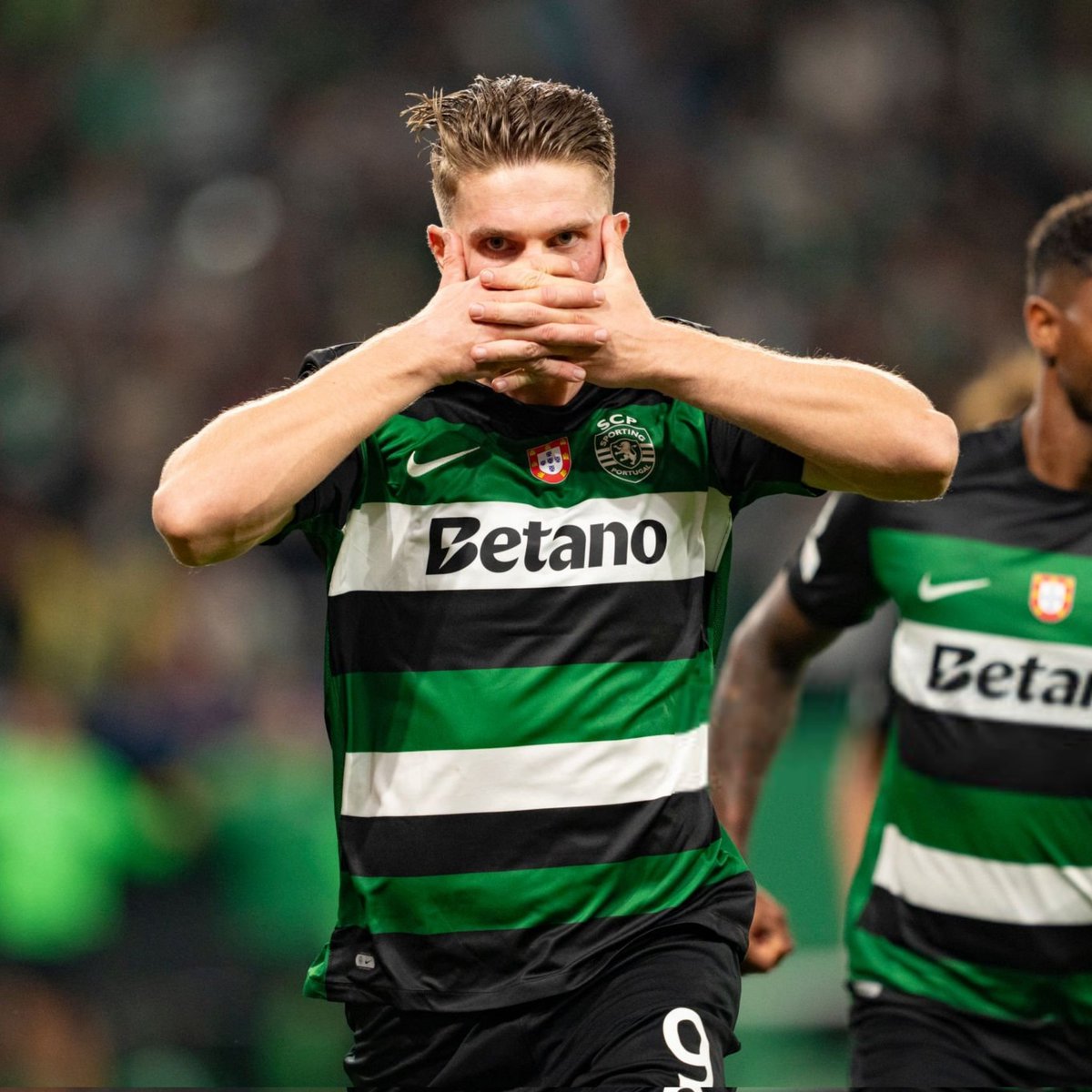 🔥BERITA BOMB! Viktor Gyökeres RESMI ke Arsenal🏆Kesepakatan lisan DONE, Sporting terima E63,5 juta +E10 juta bonus!💰Agen potong komisi demi transfer. 🇸🇪 Striker top ini tanda tangan 5 tahun di #AFC, cuma mau The Gunners! ❤️⚽  #TransferNews #Arsenal
<a href="/FabrizioRomano/">Fabrizio Romano</a>