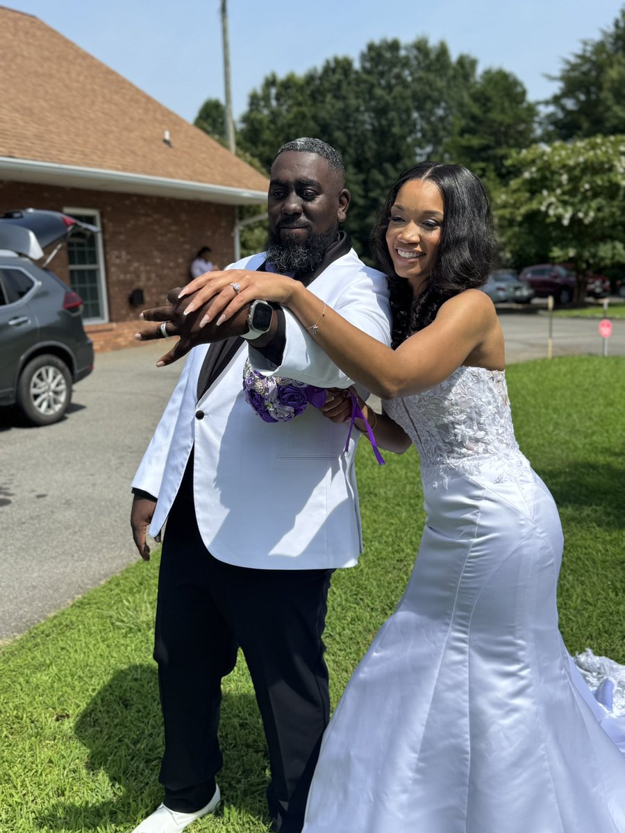 KingBraize's tweet image. I married my fav person and my fav team announced my fav helmet on the same day 🥰 this my fav day 😁
