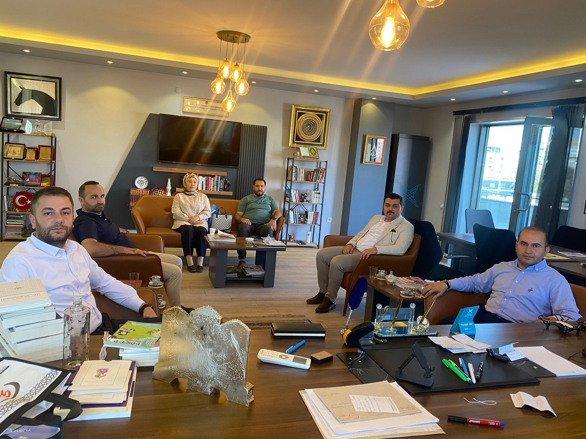 📍 TÜGVA VAN
Nazik ziyaretleriyle bizleri onurlandıran önceki dönem Gevaş Belediye Başkanı Murat SEZER’e teşekkür ederim.