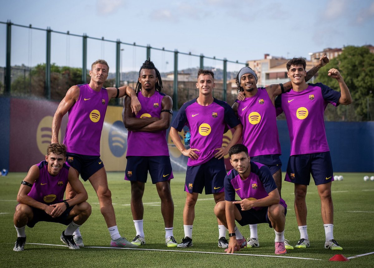 swyfcb's tweet image. they glow different in this training kit you guys just dont get it