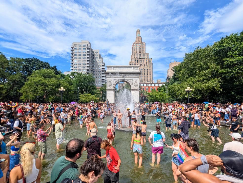 ColumbiaSIPA's tweet image. Mountains, pride, picnics in the park. Just one more month of summer break ☀️ 😎