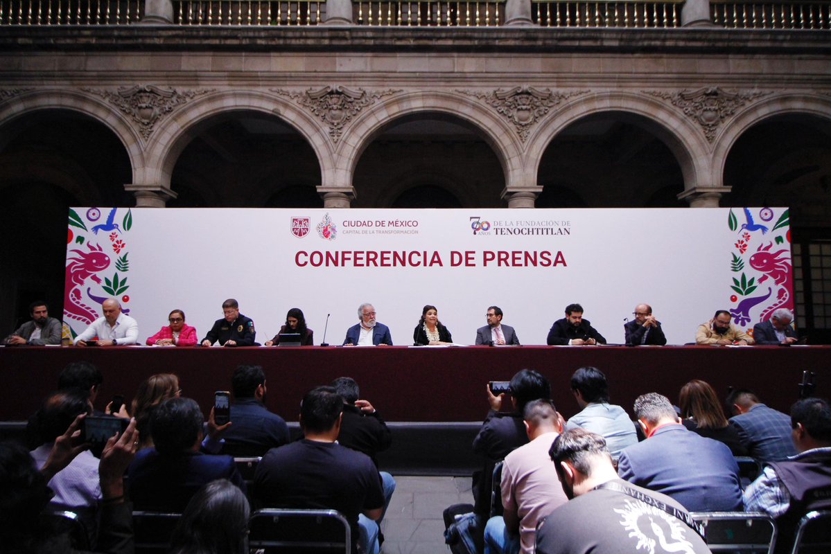 craviotocesar's tweet image. Hoy acompañé a la Jefa de Gobierno @ClaraBrugadaM en la conferencia sobre el #Bando1, estrategia integral para frenar la #gentrificación en la ciudad.
Esta política parte de cuatro principios esenciales:
✅ El derecho a permanecer en donde se ha construido comunidad
✅ El…