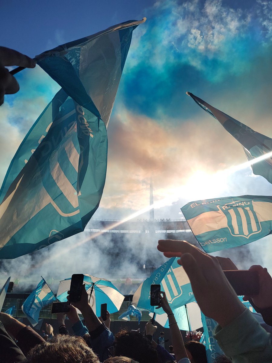 #RACING TE QUIERE SOCIO

El club comunicó que para el Torneo Clausura y la Copa Libertadores el acceso al Cilindro será sólo para socios.