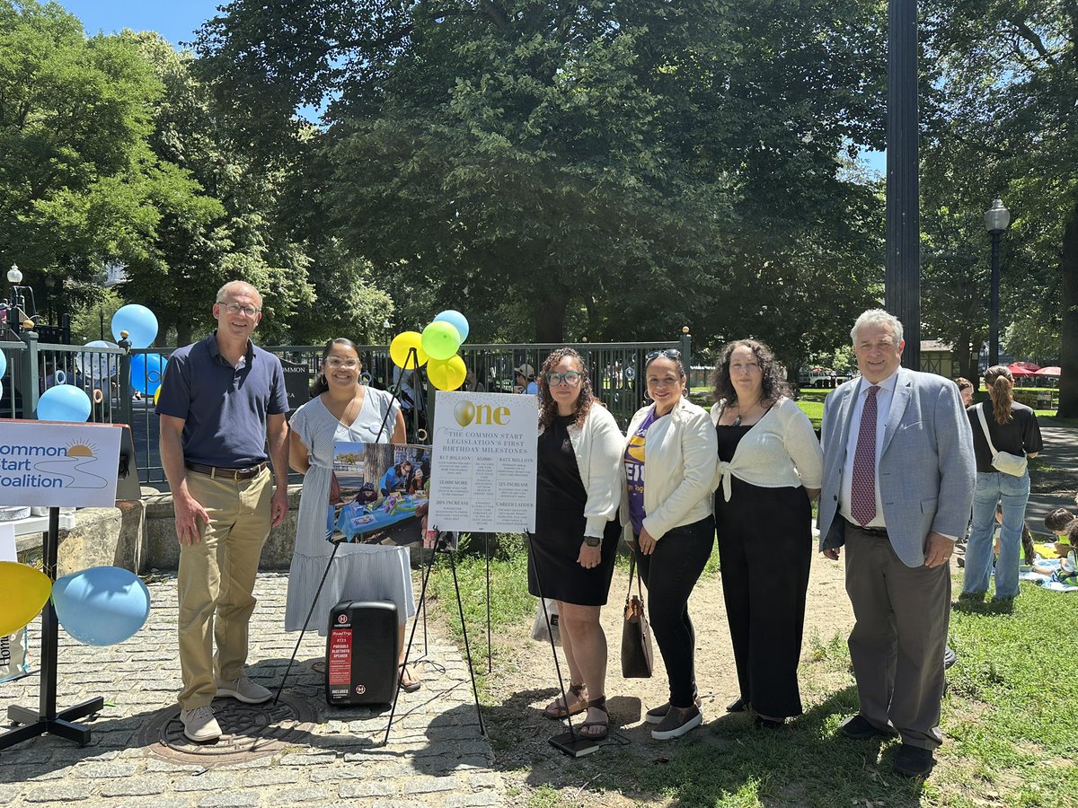 SEIU509's tweet image. 🎉 Today, we celebrated one year since the passage of the @CommonStartMA legislation alongside our partners and elected officials! Thank you to SEIU 509 member and family child care provider Nirma for joining us in marking this important milestone!