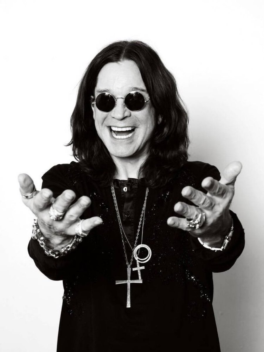 RoyaltyCanadian's tweet image. Rock in peace Ozzy. 🫶🏻👑#RIPOzzy #ozzyosbourne