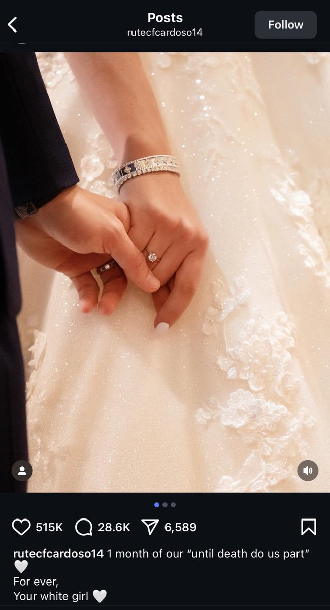 LiverpoolLatam's tweet image. Rut, esposa de Diogo en su Instagram:
1 mes de nuestro "hasta que la muerte nos separe"
"Por siempre, Tu chica blanca 🤍".
Duele 💔