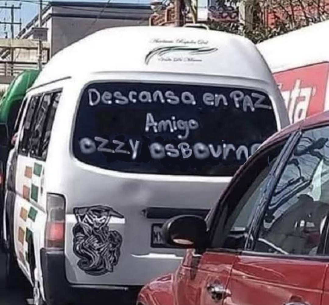 raytep's tweet image. ¡Buen viaje, compa Ozzy!

#ozzyosbourne #princeofdarkness