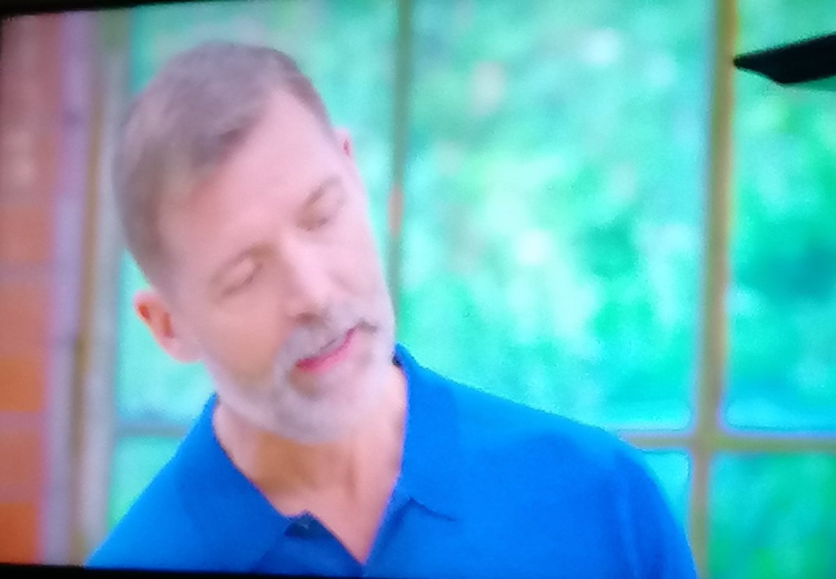 jaymacEv's tweet image. Good to see big Jürgen judging on the #Greatbritishsewingbee