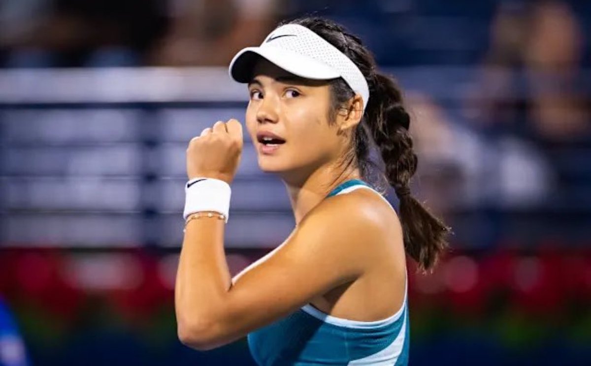 BritishTennisUp's tweet image. WHAT A START!!!!!🔥🔥
Emma Raducanu🇬🇧 incredibly takes the first set 7-6 against 7th seed Marta Kostyuk🇺🇦 in the first round of WTA Washington👏🏼👏🏼
One more set Emma, keep going🇬🇧💪🏼
📸@the_LTA