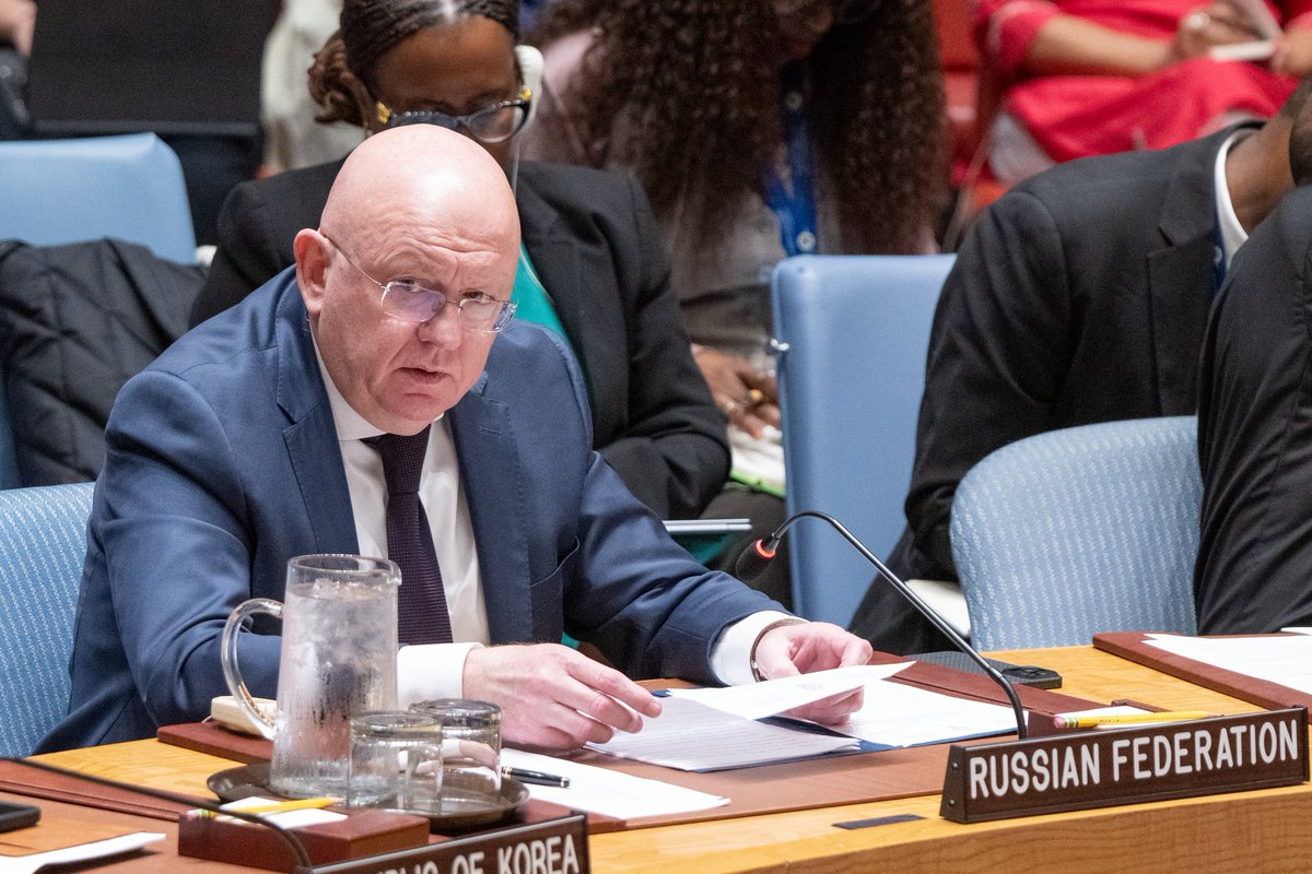 RussiaUN's tweet image. #Nebenzia: We are sincerely interested in restoring the central role of the United Nations in maintaining peace and security through peaceful means, with the @UN Security Council having the primary responsibility in this regard.
is.gd/6x8cDE