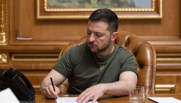 censor_net's tweet image. Зеленський все ж підписав законопроєкт №12414, який обмежує повноваження НАБУ та САП
censor.net/ua/n3564741
