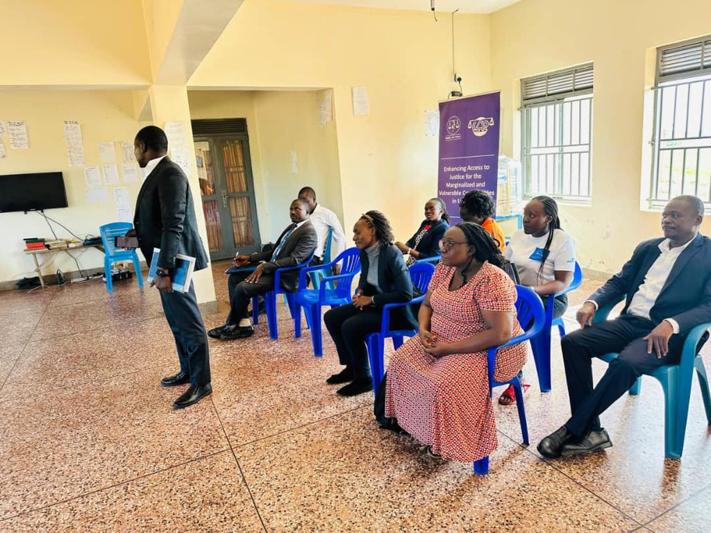 lap_uls's tweet photo. sensitizing them on plea trial processes, children’s rights, and plea bargaining. They also received counseling on reform and resettlement.   

The children actively engaged in the session, asked thoughtful questions and received clear satisifactory answers from our team.

2/2 https://t.co/zirHyLyYm6