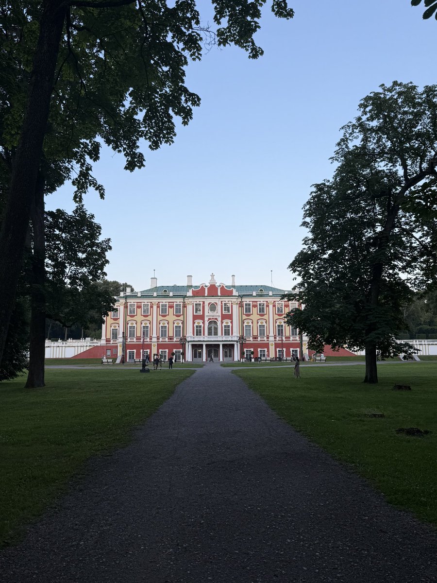 EmmanuelMignot2's tweet image. Magnificent concert-performance “Les Éléments » in the garden of Kadriorg Palace Tallinn 🇪🇪 for the muséum 25th 🎂#BaroqueMusic