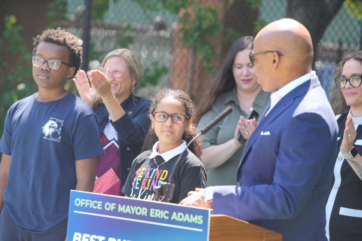 nycgov's tweet image. We’re one step closer to achieving universal after-school programming in our city!
Thanks to a $21 million investment, this September we’re opening 40 new after-school sites, creating 5,000 new seats for K–5 students.
nyc.gov/office-of-the-…